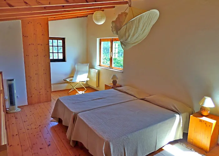 Casa Dos Sonhos, Private Terrace, Quiet Location, Walking To Village, Ecological Pool, Pets Considered, Nature Friendly